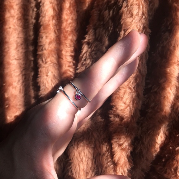 925 Sterling Silver Ring With Ruby Charm - Picture 5 of 6